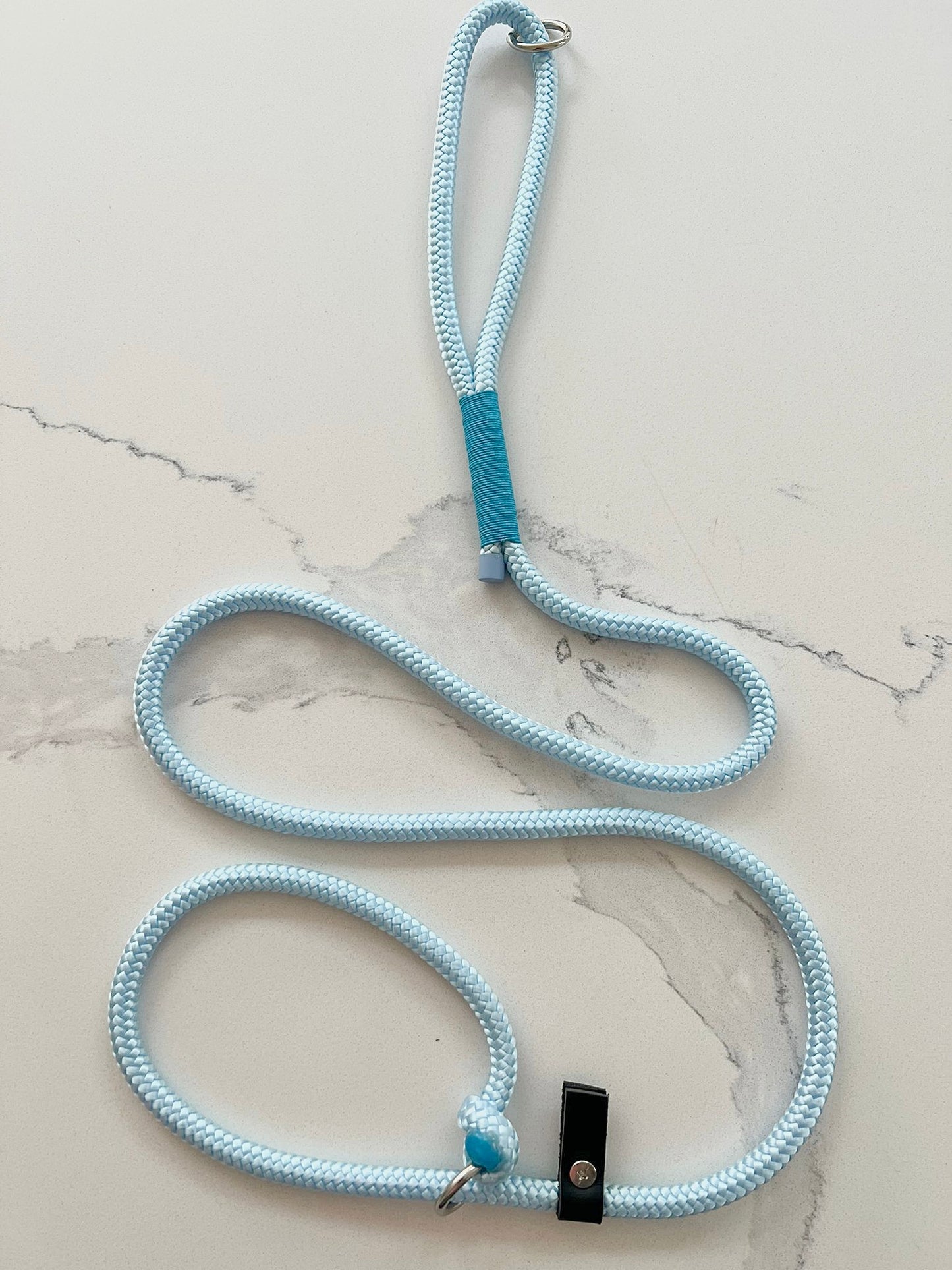 Ice Blue Slip Lead